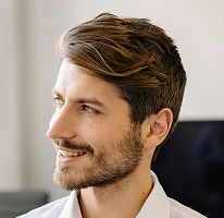Portrét Michaela Brennana, CTO a lídra v oblasti fintech a crypto technologií